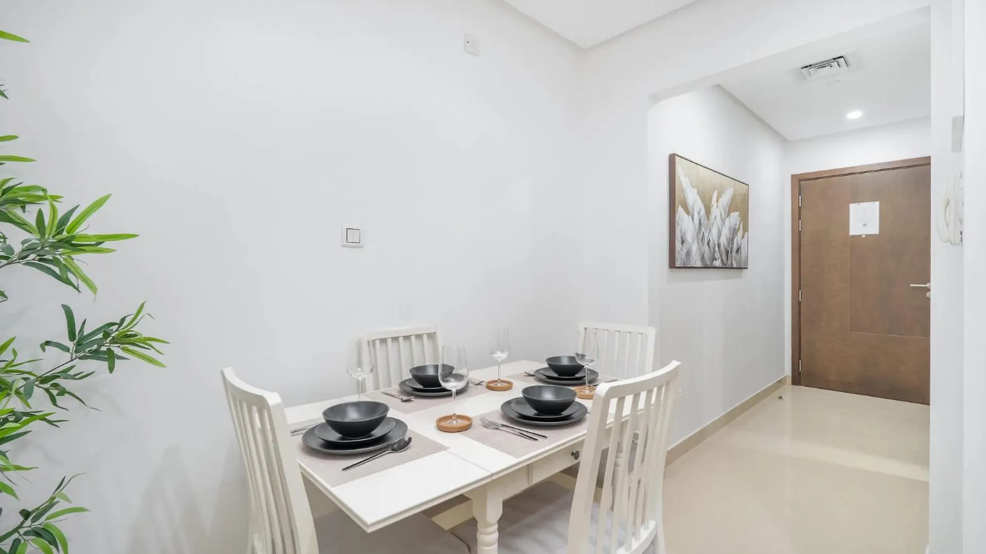 Studio In Botanica Jvc Perfect For 3 Dubai