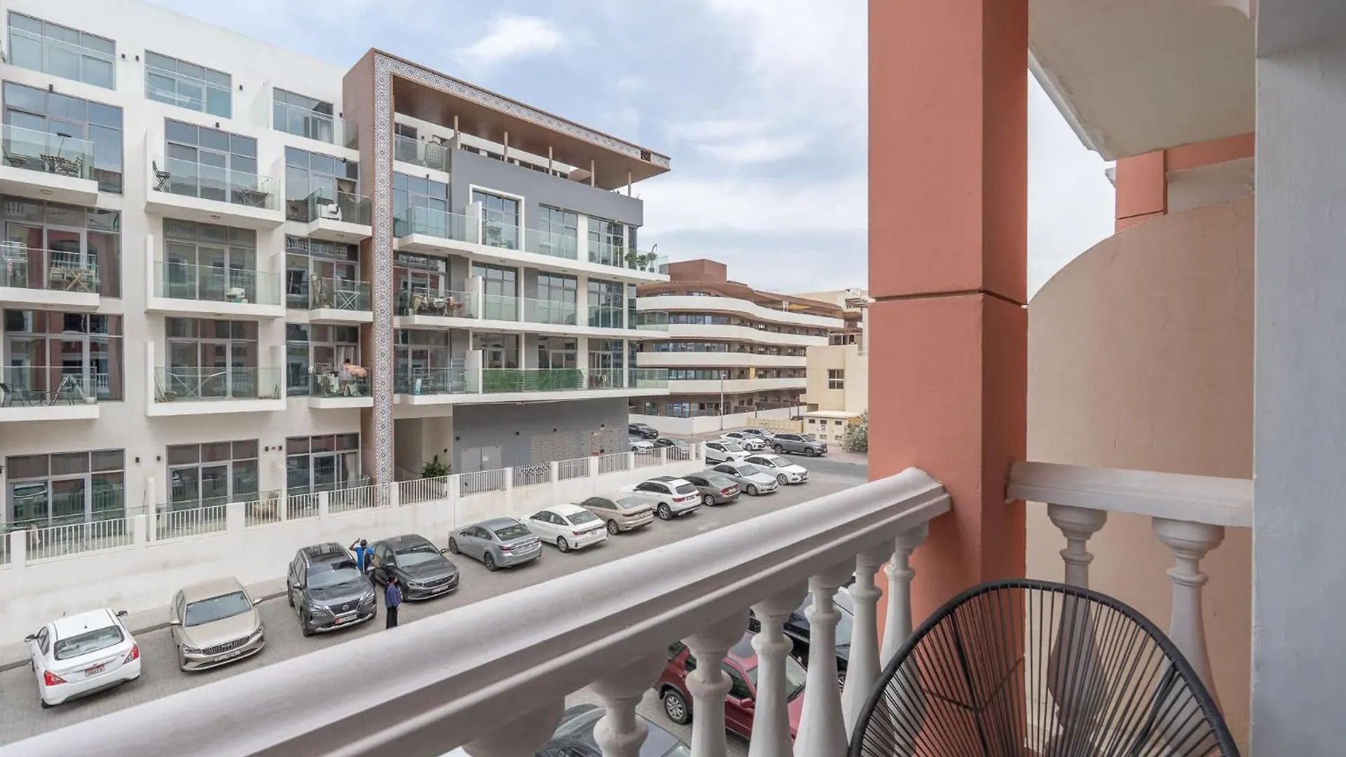 Studio In Botanica Jvc Perfect For 3 Dubai Appartement