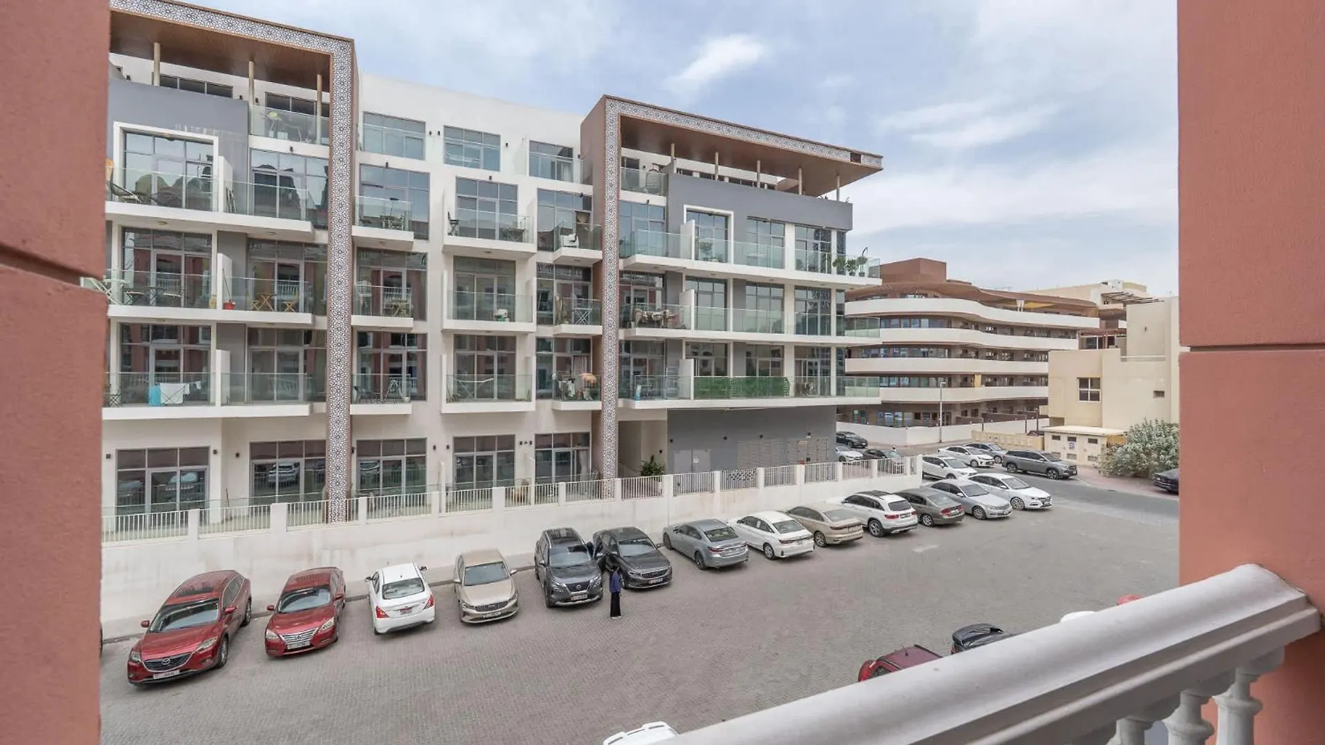 Studio In Botanica Jvc Perfect For 3 Dubai